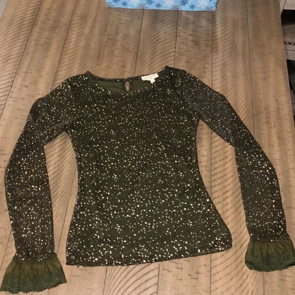Camo Green Gold Sparkle Top with Sheer Sleeves and Bell 🔔 Cuffs by Hayden. 9/10